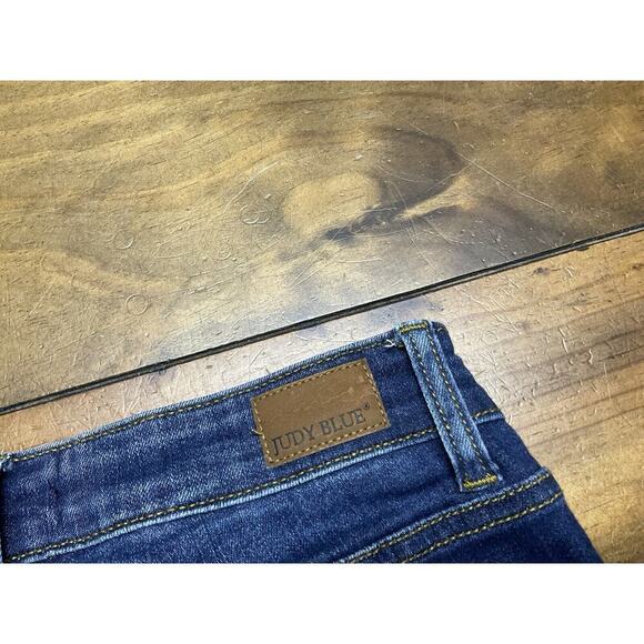Judy Blue Jeans Womens 7/28 Relaxed Fit Skinny Aurora Handsand Blue USA Whiskers - Picture 7 of 10